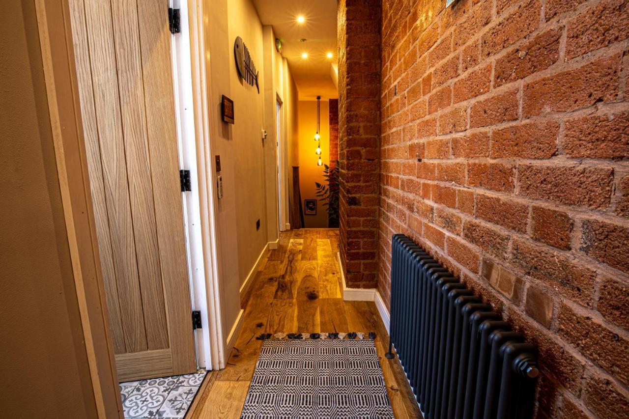 Vip 3Br Grade2 Luxurious Industrial House With Wood Fire, Electric Blinds And Big Cast Iron Windows In The Heart Of The Jq Villa Бирмингам Екстериор снимка