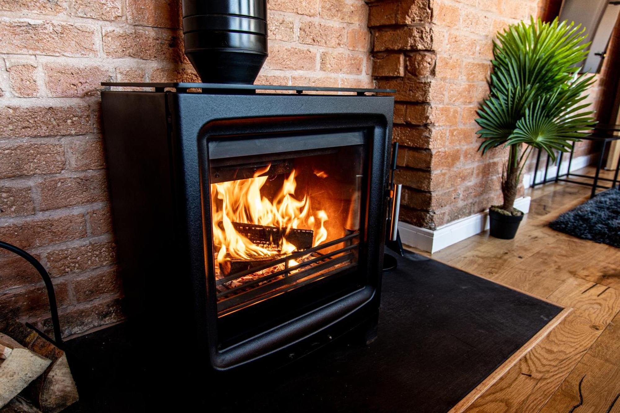Vip 3Br Grade2 Luxurious Industrial House With Wood Fire, Electric Blinds And Big Cast Iron Windows In The Heart Of The Jq Villa Бирмингам Екстериор снимка